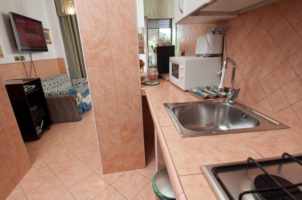 רומא Suites Oliveri Viale Marconi מראה חיצוני תמונה