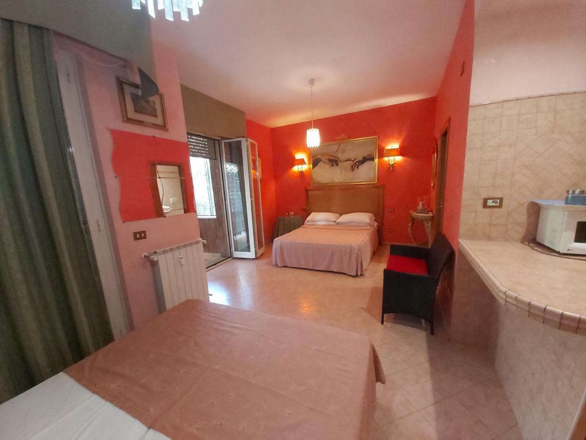 רומא Suites Oliveri Viale Marconi מראה חיצוני תמונה