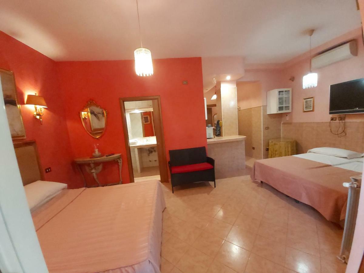 רומא Suites Oliveri Viale Marconi מראה חיצוני תמונה